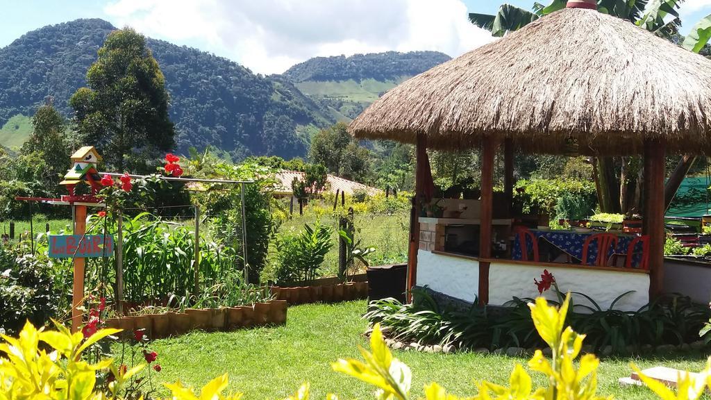 Hospedaje Rural La Boira Jardín Extérieur photo