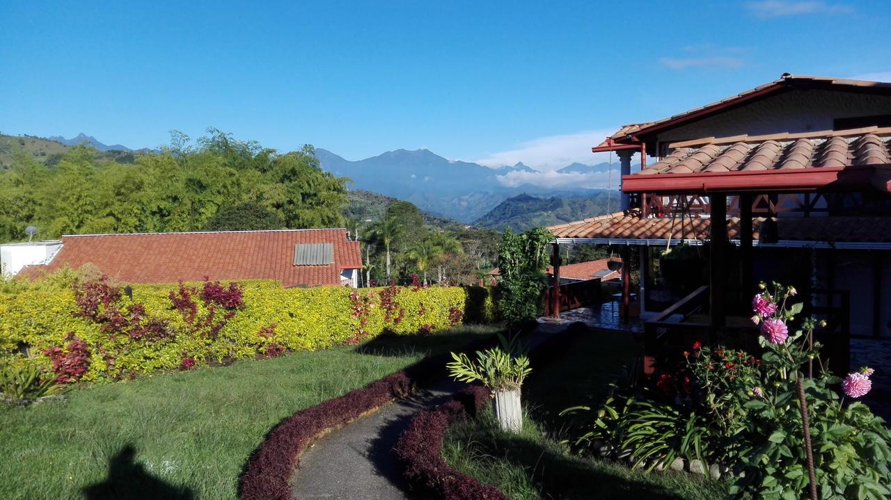 Hospedaje Rural La Boira Jardín Extérieur photo